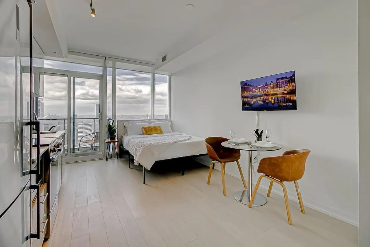 The Cityscape By Instant Suites - Penthouse Unit Toronto